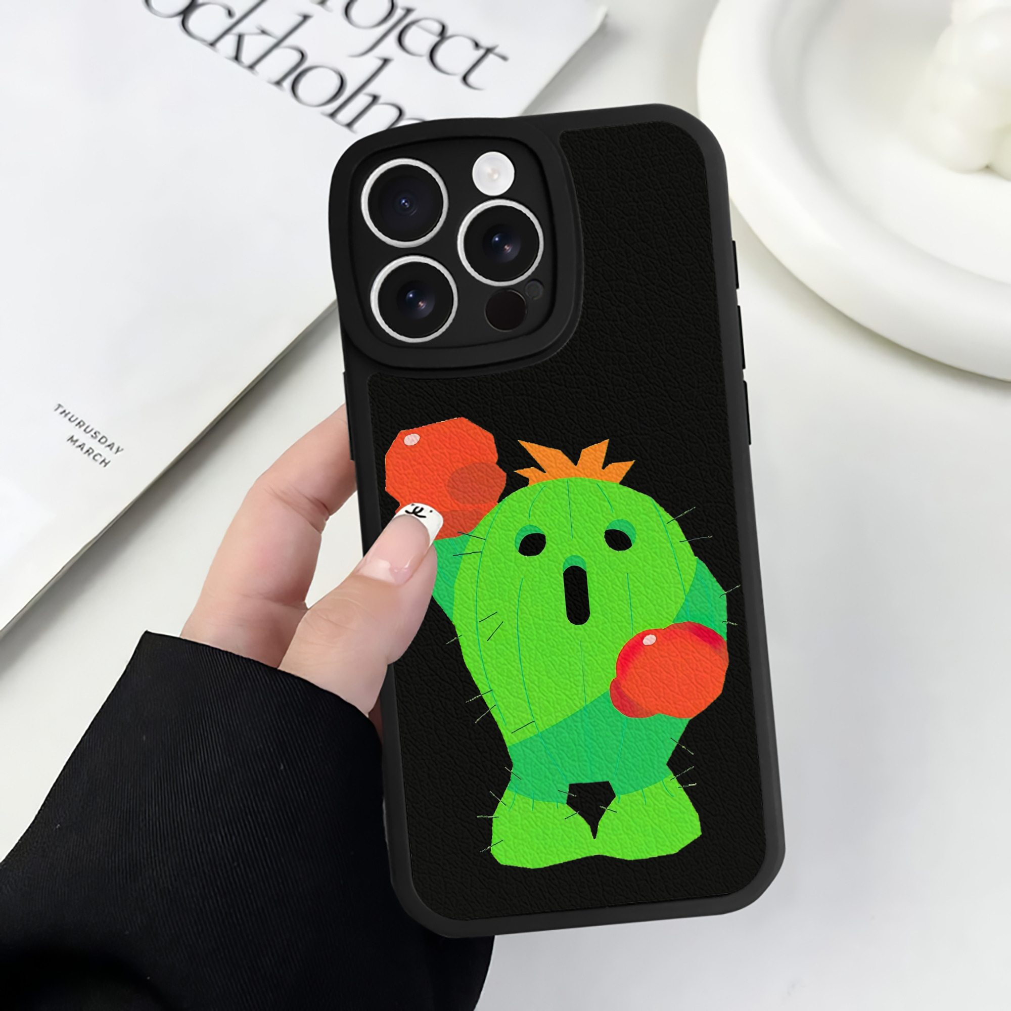 （画像用） Digimon デジタルモンスター/デジモン 【iPhone 16シリーズ対応】シリコンスマホケース（レザー調） 材質：シリコン